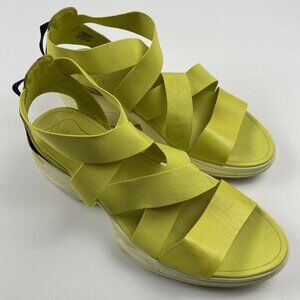 Sorel Explorer Blitz Multistrap Sandals Women's 11 Stretch Sporty Open Toe